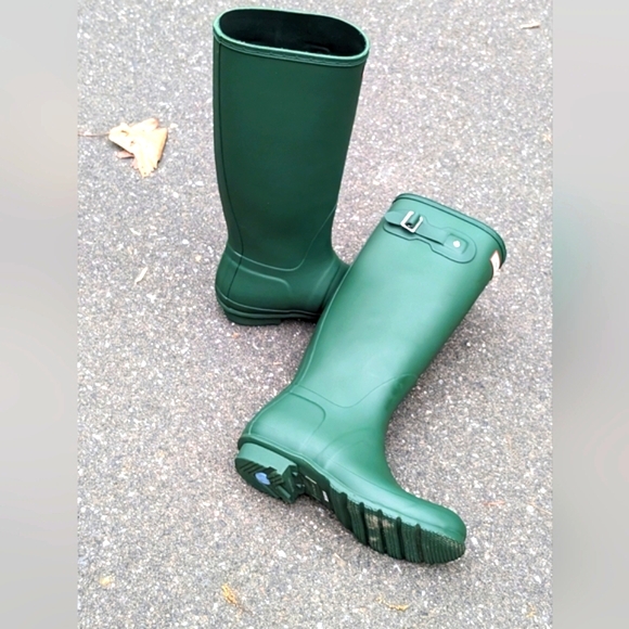 Hunter Tall original rain boots (EUC) - Picture 13 of 14